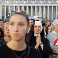 El Papa Francisco da voz y voto a mujeres por primera vez en sínodo clave para el futuro de la Iglesia Católica