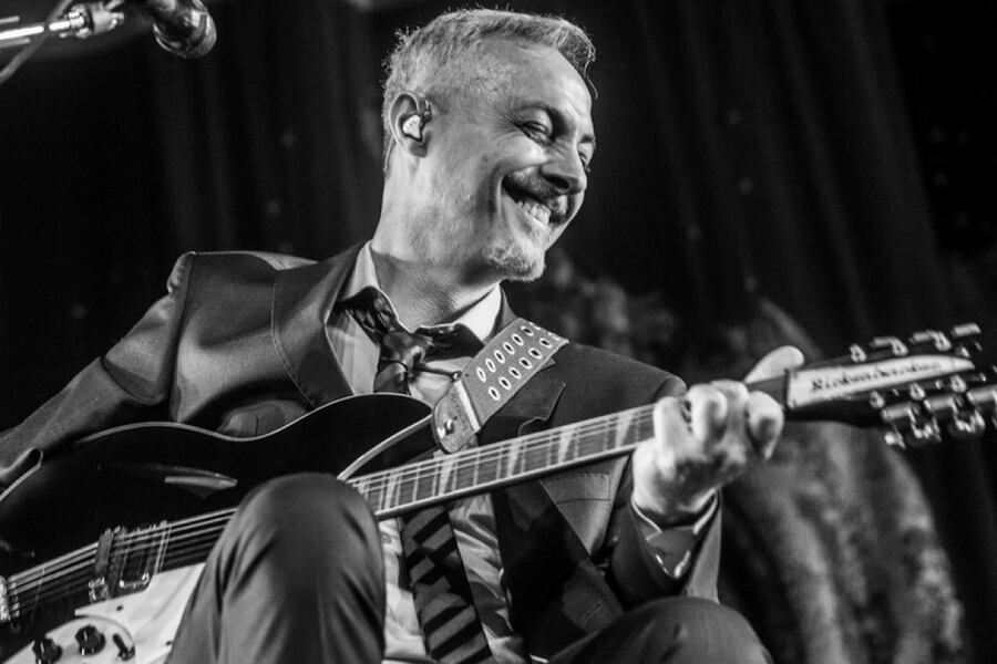 Desde su casa: revive el concierto virtual de Pedro Aznar - La Tercera