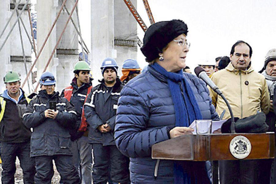 bachelet-inaugura-construccion-de-nuevo-com-37794114