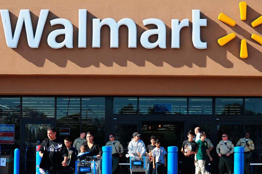 Walmart-tightens-rule-(9595116)