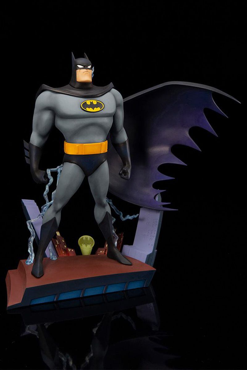 La nueva figura de Kotobukiya inmortaliza la intro de Batman: La serie  animada - La Tercera