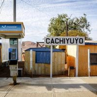 Se acabaron los teléfonos públicos en Chile: solo sobrevive el de Cachiyuyo 