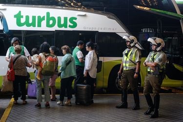 En el terminal de buses de Pajaritos, autoridades lanzaron el Plan Nacional de Fiscalizaciones Preventivas con motivo de Semana Santa.