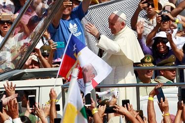 IQUIQUE: Papa Francisco realiza misa en Playa Lobito