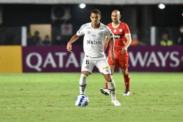 Santos terminó venciendo a Unión La Calera en el último minuto del partido válido por la Copa Sudamericana.