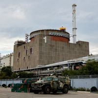 Central nuclear de Zaporiyia recupera el suministro eléctrico externo tras bombardeos rusos
