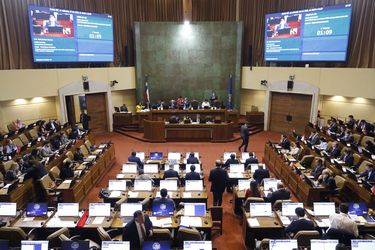 Tensión por sexto retiro: comisión de Constitución acuerda pedir a la mesa de la Cámara que se pronuncie sobre factibilidad de retomar el proyecto