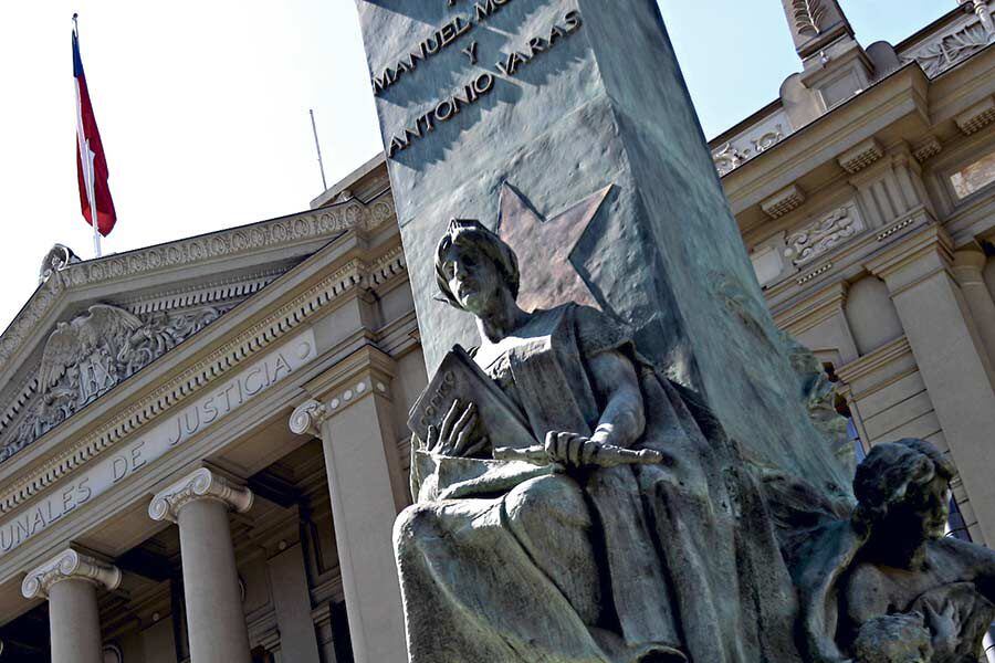 Tribunales