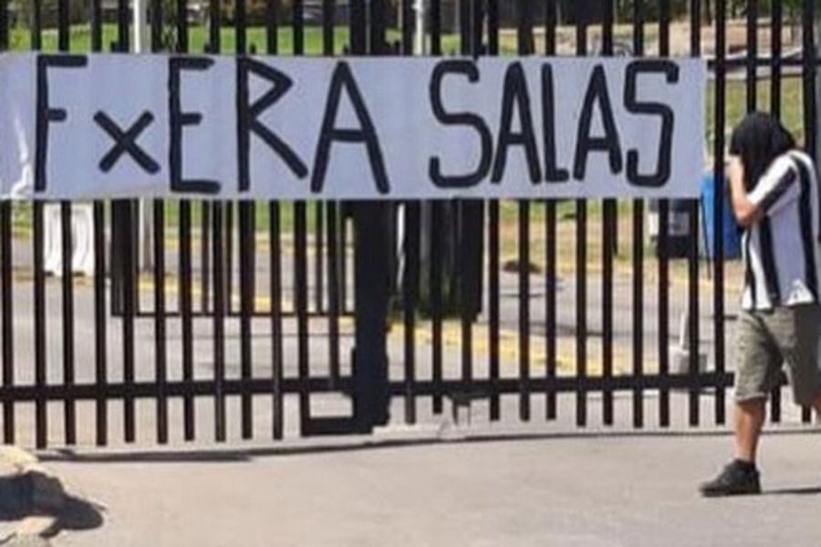 FUERA SALAS