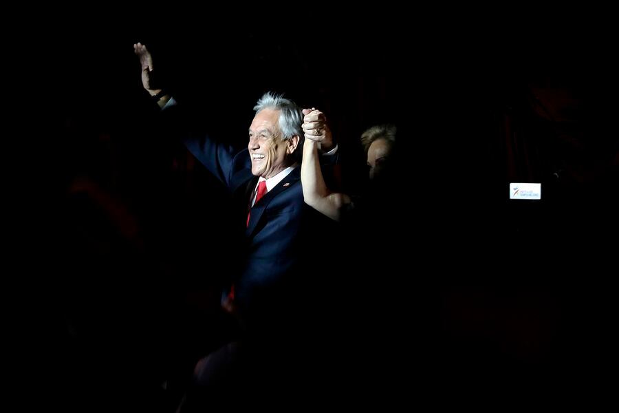 Sebastian Piñera da su discurso como presidente electo