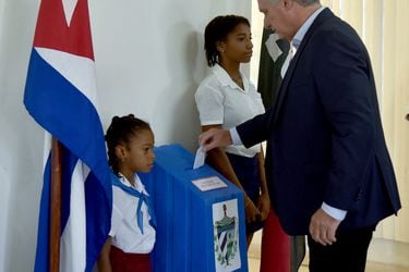 Cuba reconoce mayor abstención en elecciones municipales con casi nula presencia de oposición