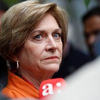 Evelyn Matthei arremete contra Presidente Boric por respaldo al PC: “No es el momento de defensas corporativas”