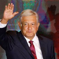 El solitario paso de López Obrador por Chile