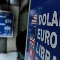 Dólar cierra con leve alza tras dato de inflación en Estados Unidos en línea con lo esperado