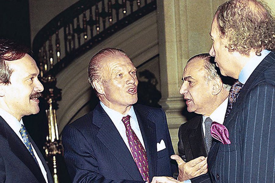 Los protagonistas de la alianza en 1998 fueron Carlos Senent, gerente general del BBV Bhif; Emilio Ybarra, presidente del BBVA; José Said, presidente de BBV Bhif, y Hernán Somerville, presidente de Abif.