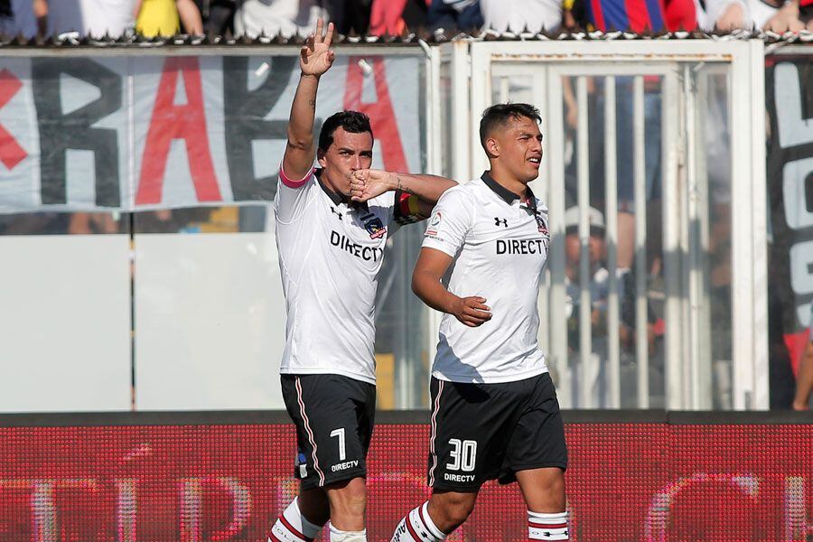 Colo Colo, Esteban Paredes