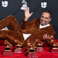 Jorge Drexler arrasa en los Grammy Latinos, pero Rosalía se queda con Álbum del año