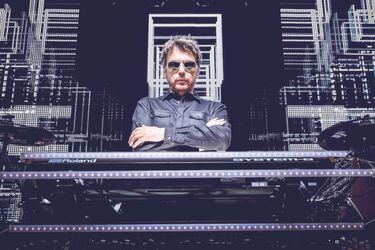 Jean-Michel Jarre: "La inteligencia artificial será capaz de crear canciones como las de The Beatles"