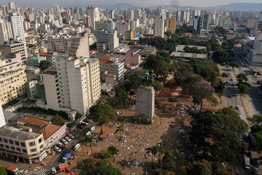 Inflación en Brasil subió más de lo previsto en abril presionada por alzas en alimentos y transporte