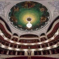 El Teatro Municipal de Santiago pospone para 2021 y 2022 su temporada actual 