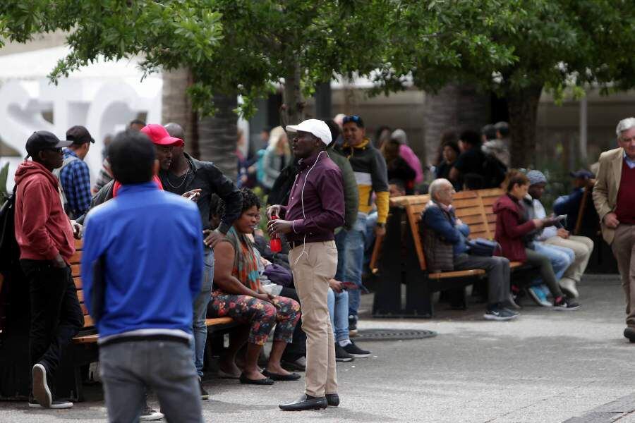 MIGRANTES PLAZA DE ARMAS2612