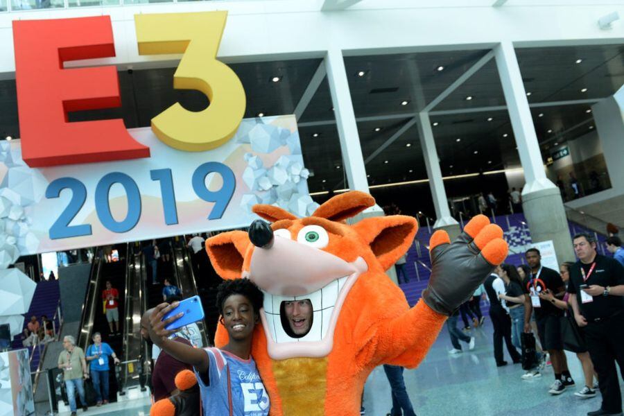 e3
