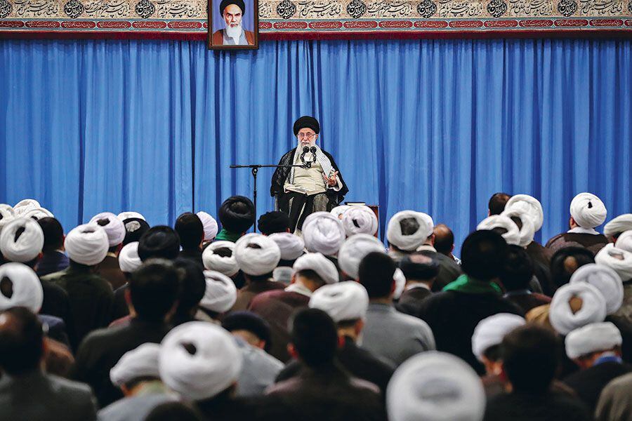 Iranian-Supreme-Leader-Ayatollah-Ali-Khamenei-(46774070)