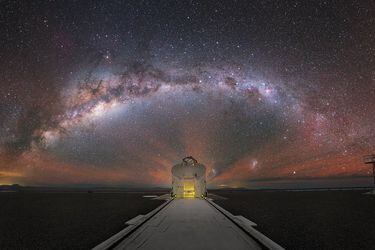 Milky Way behind a VLT Auxiliary Telescope