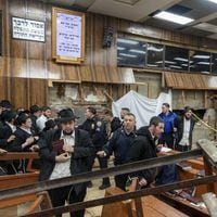 Por qué un túnel secreto en una sinagoga desencadenó un enfrentamiento entre policías y un grupo de fieles extremistas