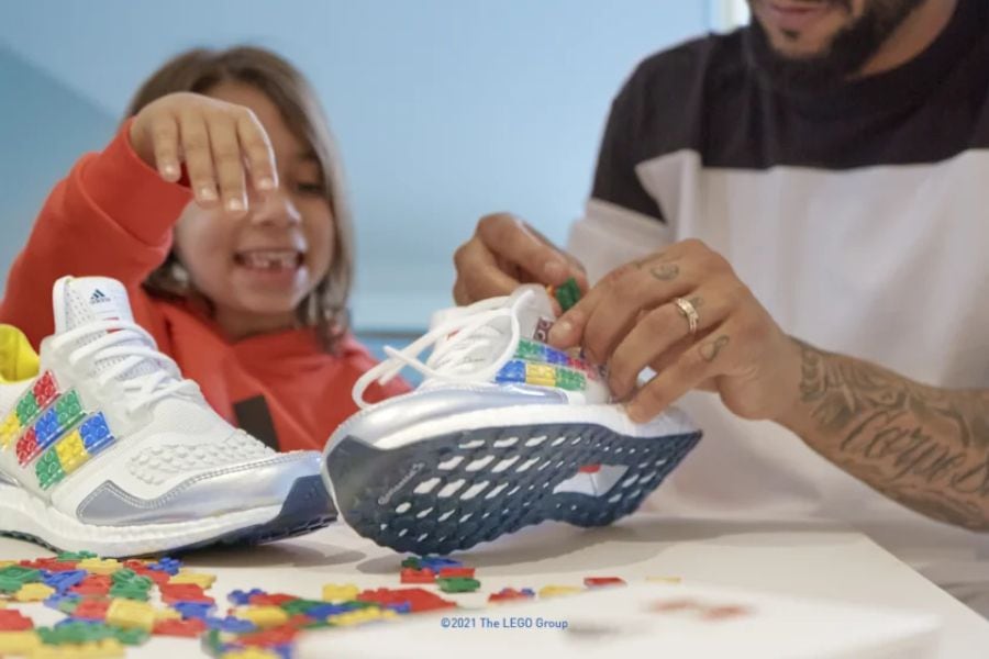 suficiente blusa Tibio Las nuevas zapatillas de Adidas te permitirán personalizar su diseño con  bloques de Lego - La Tercera