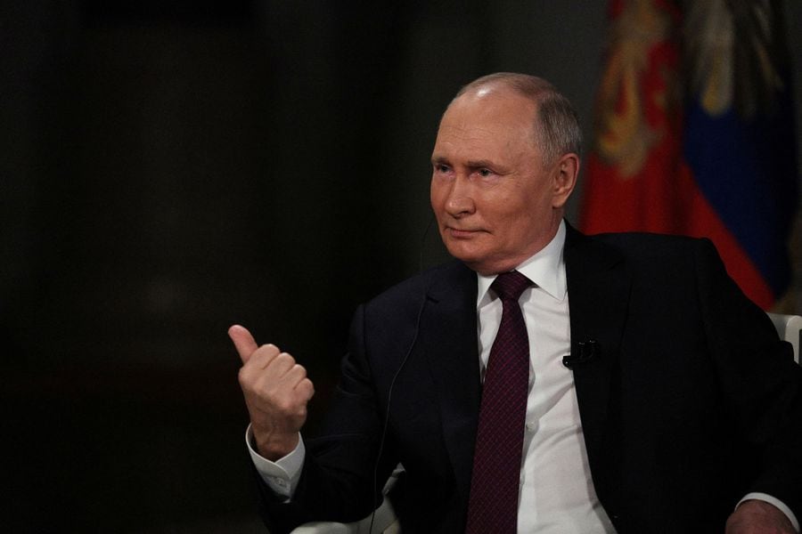 Cómo fue la entrevista de Tucker Carlson a Vladimir Putin - La Tercera