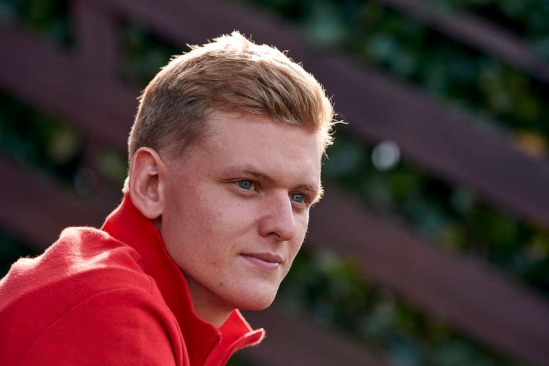 Mick Schumacher, hijo de Michael Schumacher, debutará en la Fórmula Uno junto al equipo Haas.