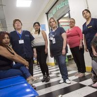 Día y noche en el hospital: las madres que peregrinan al Calvo Mackenna