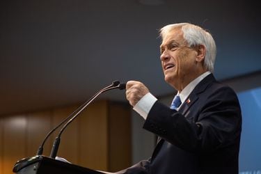 Piñera dice que propuesta de nueva Constitución “tiene que ser fruto de acuerdos amplios y sólidos que trasciendan las circunstancias y las coyunturas” 