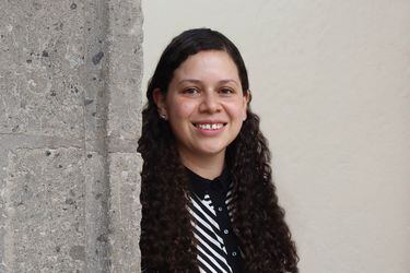 La escritora mexicana, Karen Villeda, habla sobre la representatividad de disidencias sexuales en la cultura