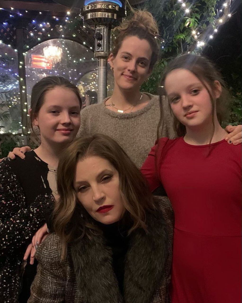 Lisa Marie Presley y sus hijas