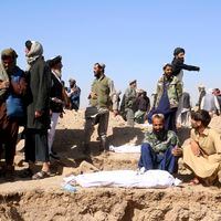 Talibanes afirman que sismos en Afganistán dejan al menos 2.053 muertos 