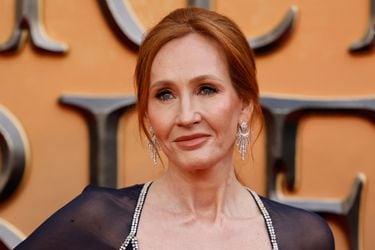J.K. Rowling acude al debut de Animales Fantásticos 3 tras ausentarse del especial de Harry Potter