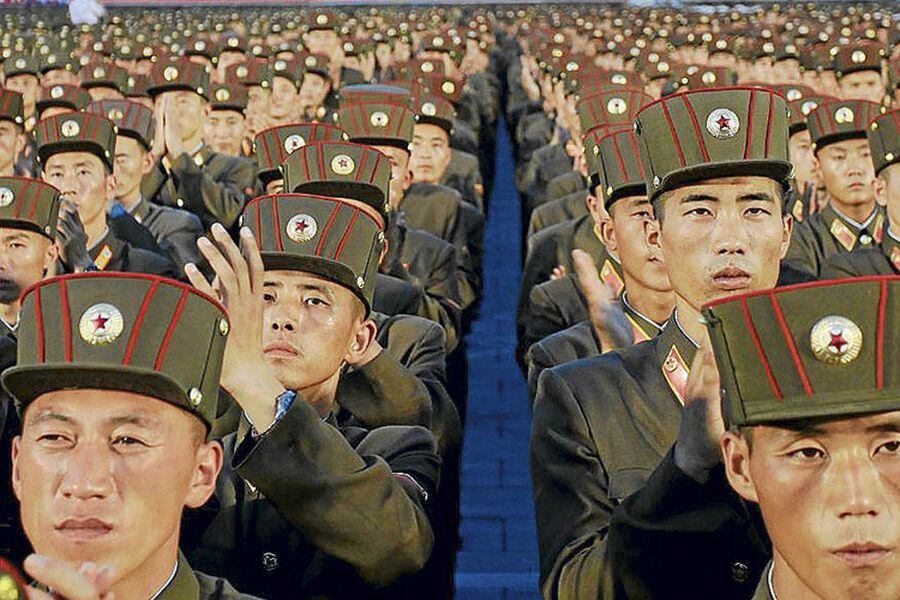 Soldados corea del norte