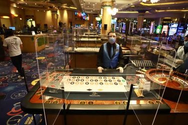 Las sospechas de la Superintendencia de Casinos ante la FNE: “Es posible que ellos hayan conversado respecto de cómo o en qué plazas postular, eso nosotros no lo podemos descartar”