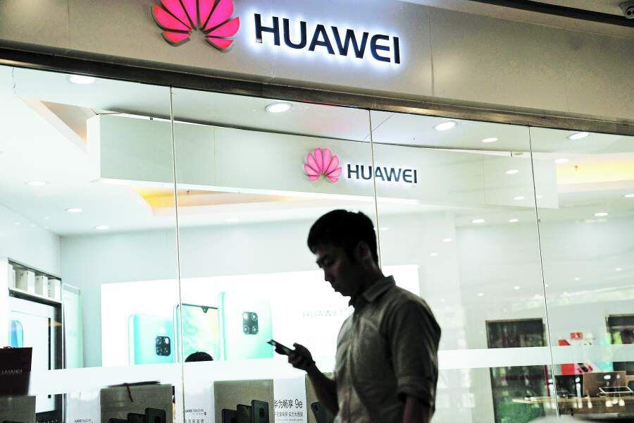 CHINA-US-TRADE-DIPLOMACY-TELECOM-HUAWEI