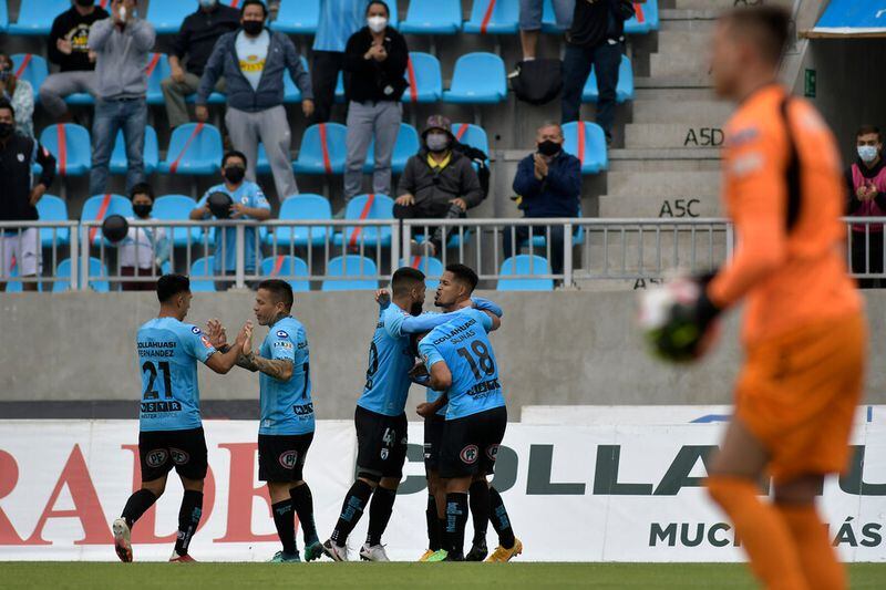 Deportes Iquique se reencontró con el triunfo tras golear por 4-2 a Barnechea.