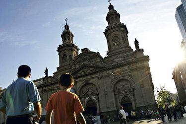Iglesia de Santiago lanza su campaña de Navidad con video que alude al estallido social