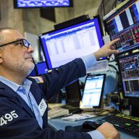IPSA cierra en nuevos máximos mientras Wall Street cae