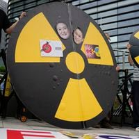 Decisión de Japón de iniciar vertido al océano de aguas residuales de Fukushima lo enfrenta a China, Rusia y Corea del Sur