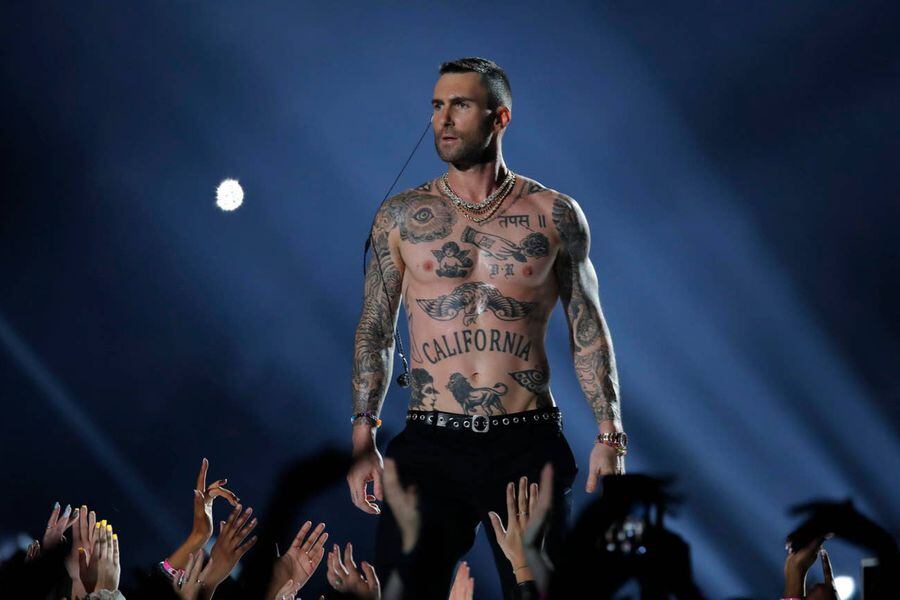 Maroon-5-Super-Bowl-33