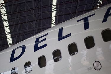 a-delta-airlines-aerop18912571