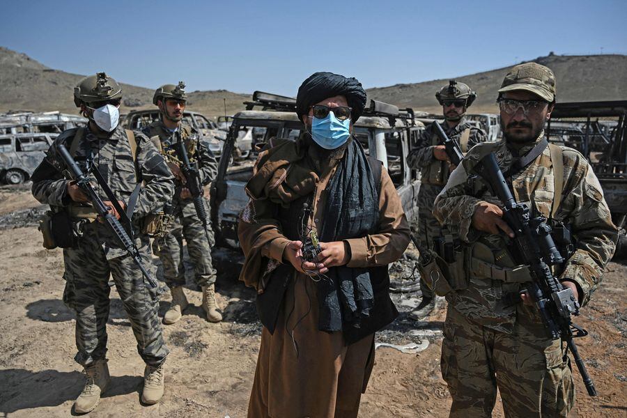 Talibanes afirman controlar todo Afganistán, mientras líder de la  resistencia llama a un “levantamiento nacional” - La Tercera