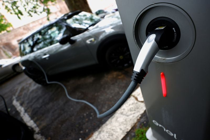 Electromovilidad sigue avanzando: ventas de vehículos eléctricos alcanzan máximo histórico