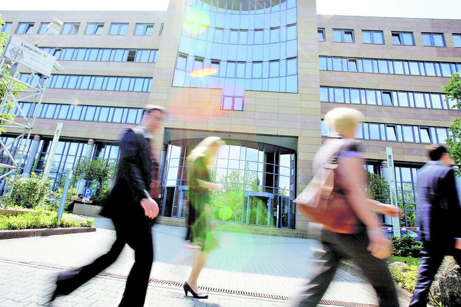 BaFin Offices As Short-Selling Ban Keeps German Regulators Busy